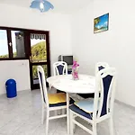 דירה 219b
