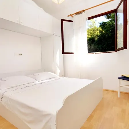 219b Apartment